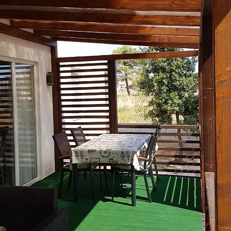 Дом отдыха Mobile Summer Breeze Биоград-на-Мору