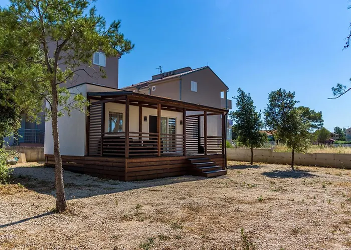 Mobile Summer Breeze Дом отдыха Биоград-на-Мору