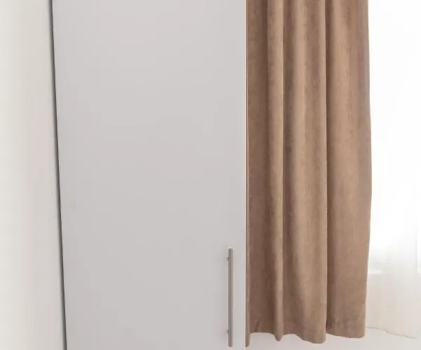 Mobile Summer Breeze ביוגראד נה מורו